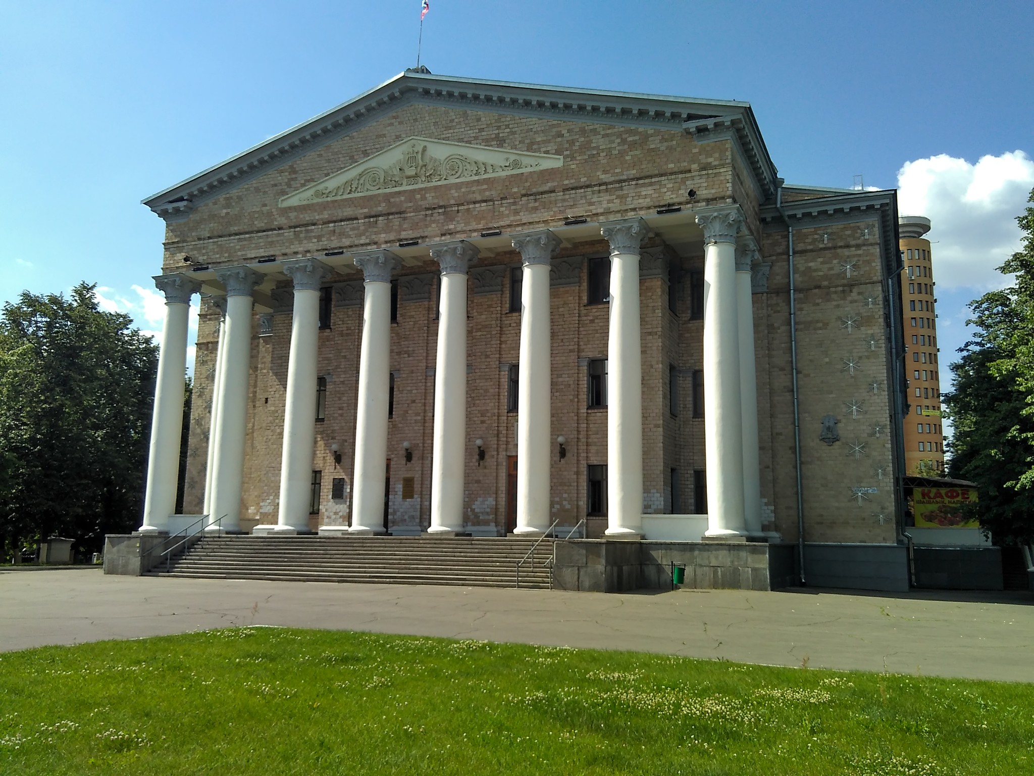 Дк жуковский. Жуковский город ДК. Городской дворец культуры Жуковский. Жуковский ДК Ленина. Культуры дом культуры города Жуковского.